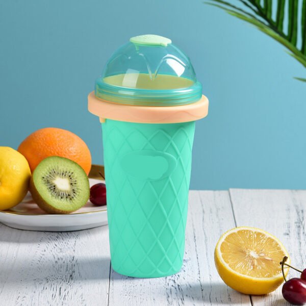Net Celebrities Pinch The Into An Ice And Quickly Make A Smoothie Cup - Image 8